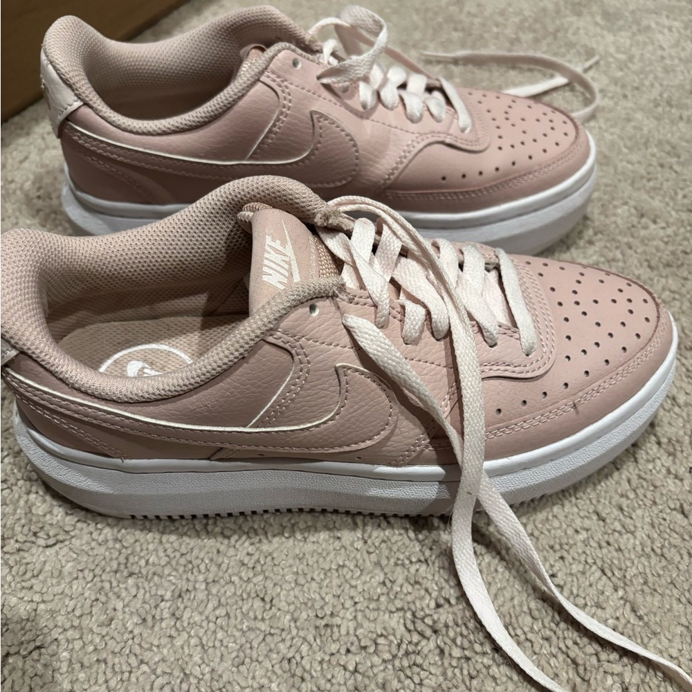 Nike Pink platform Air Force 1 sneakers